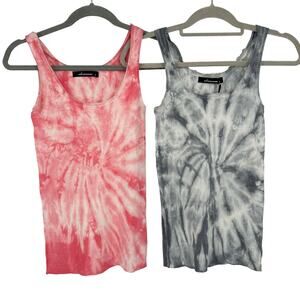 New Lot of 2 Olivaceous Pink & Gray Tie Dyed Tanks Small